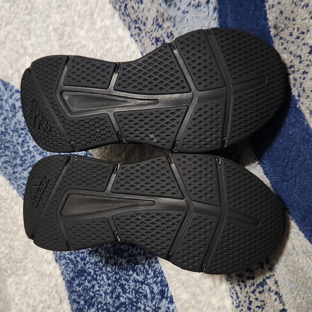 Adidas - Picture 5 of 9
